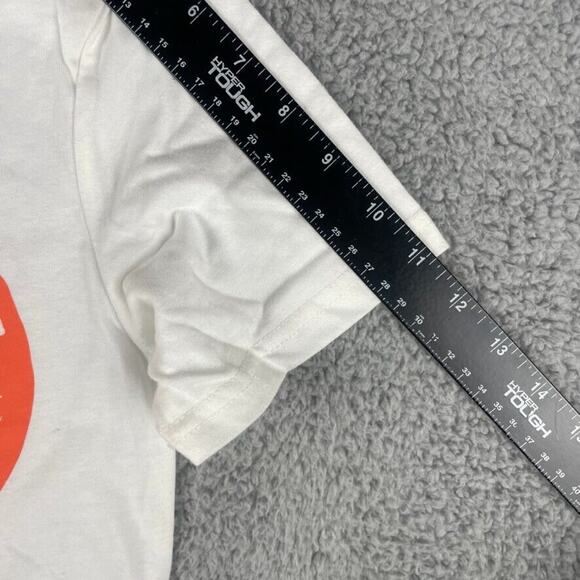 Latino Heritage Month Women's X-Small White Familia Heart Short Sleeve T-Shirt - Picture 7 of 8